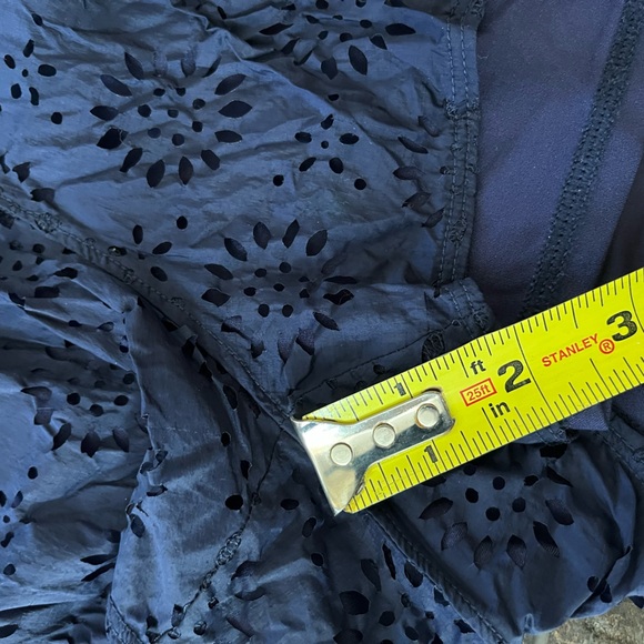 Aerie blue flower eyelet nylon running shorts. Size large - Picture 11 of 14